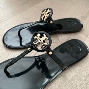 TORY BURCH Jellies SIZE 8
